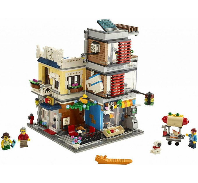 Конструктор LEGO Creator 31097 Зоомагазин и кафе в центре города 969 деталей